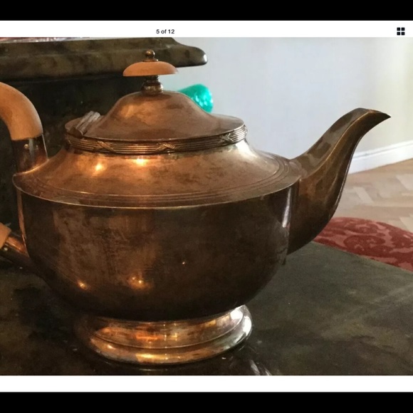 JOSEPH RODGERS & SONS SHEFFIELD set silver played